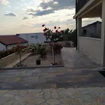 Suzana