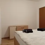 Suzana *