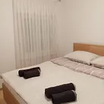 Apartment Suzana *