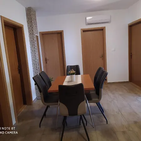 Appartement Suzana *