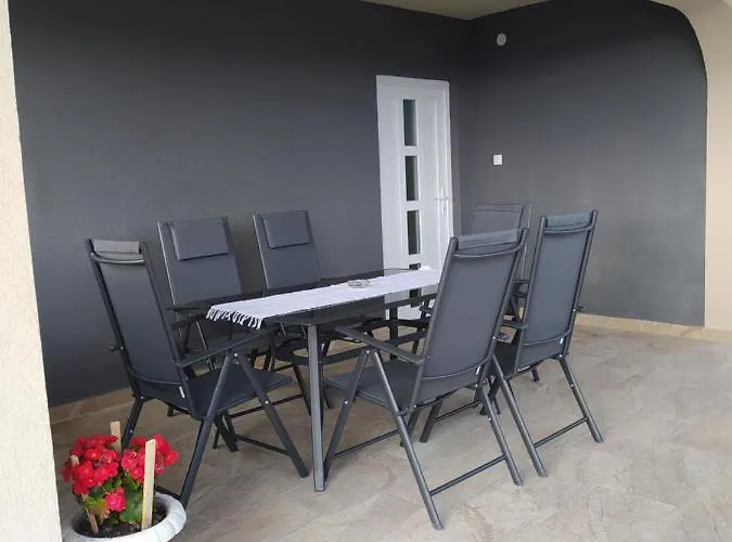 Suzana Apartman *