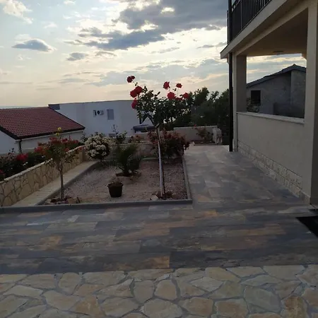 Suzana