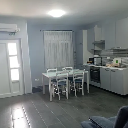 Apartment Suzana *