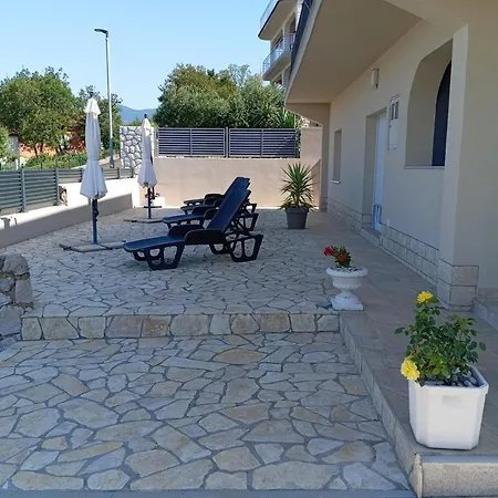 Suzana Apartment Crikvenica